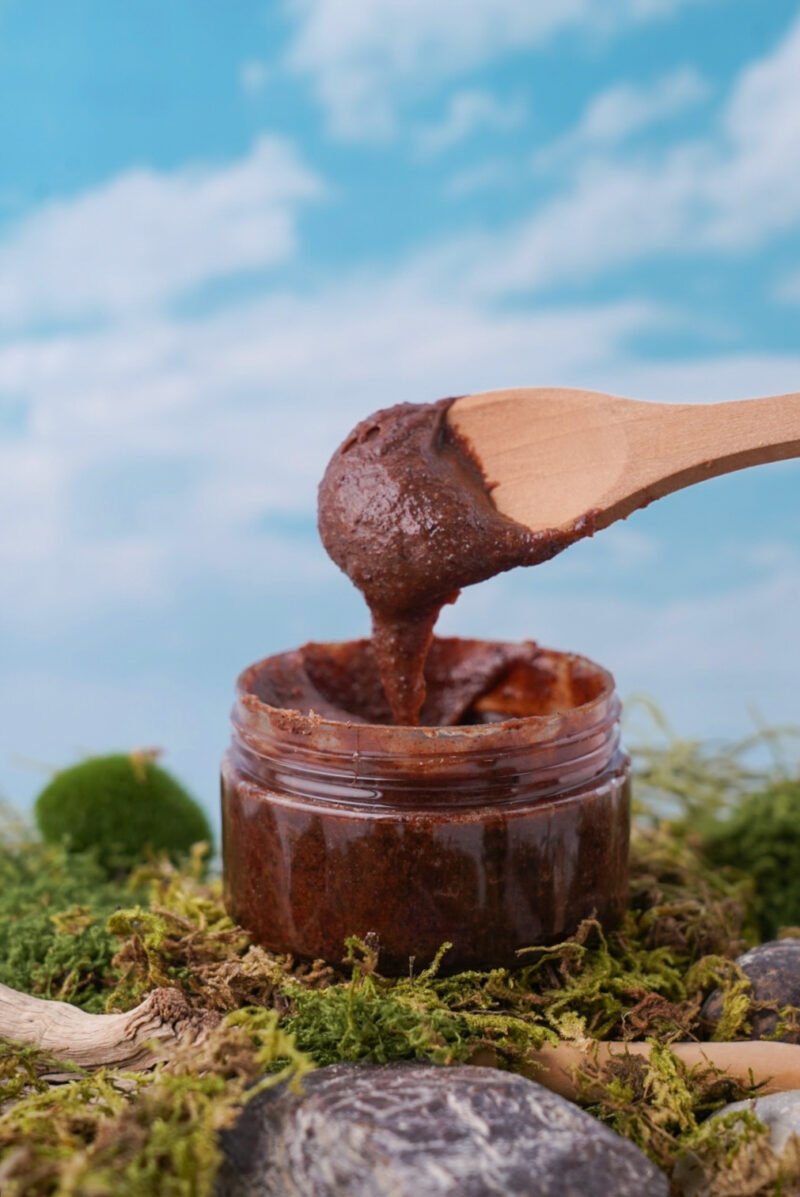Moon Face Scrub (with Honey and Cinnamon) - Image 4