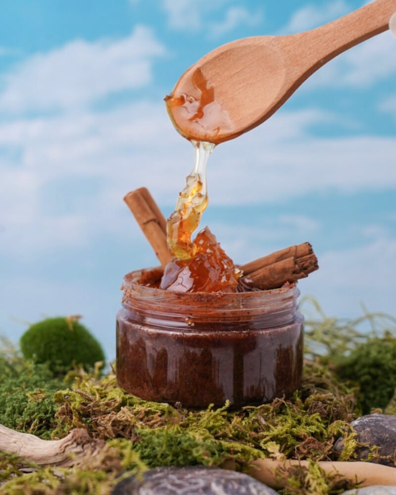 Moon Face Scrub (with Honey and Cinnamon) - Image 3