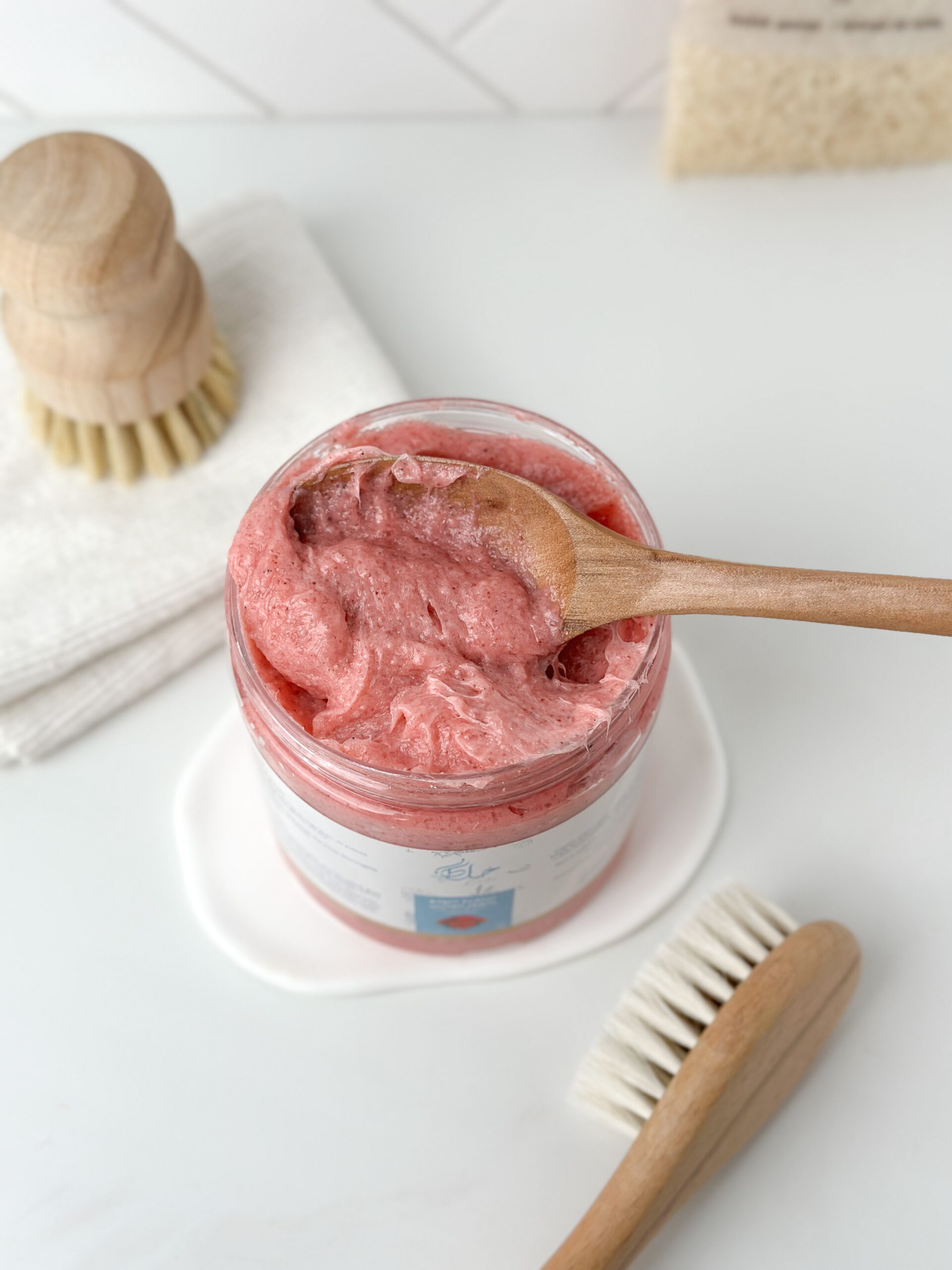 Lulu Scrub with Red Moroccan Clay - Image 5